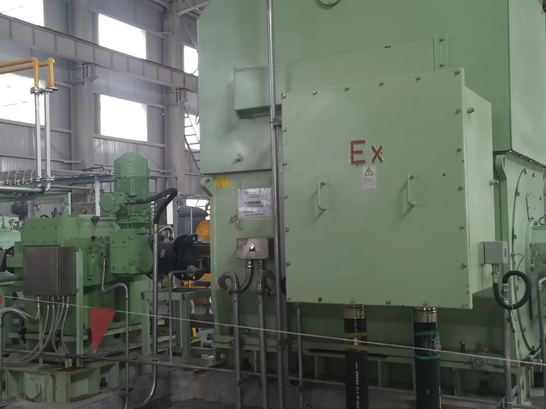 西馳電氣高壓降補(bǔ)軟起動(dòng)裝置在蒙西某化工廠(chǎng)帶載一次試車(chē)成功(圖3)