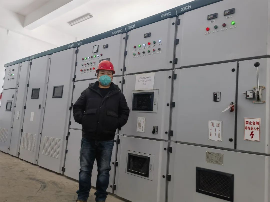 西馳電氣高壓降補(bǔ)軟起動(dòng)裝置在蒙西某化工廠(chǎng)帶載一次試車(chē)成功(圖5)